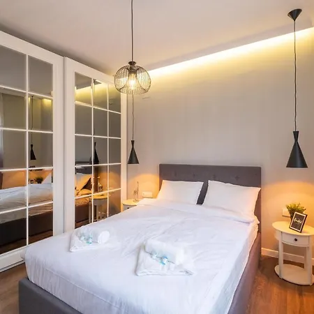 アパート Designer & Cozy 2bd Flat With A Parking In The Center By Flat Mаnager ソフィア