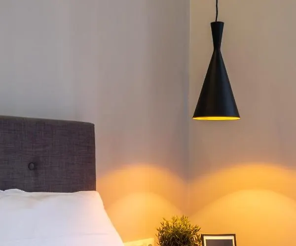 Designer & Cozy 2bd Flat With A Parking In The Center By Flat Mаnager Апартамент