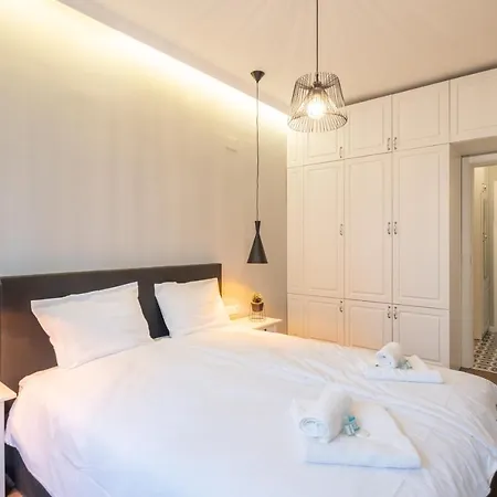 Daire Designer & Cozy 2bd Flat With A Parking In The Center By Flat Mаnager Sofya