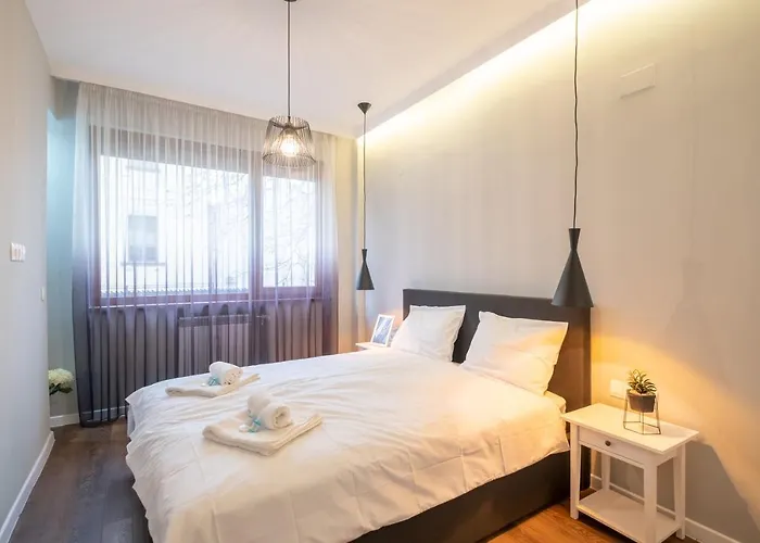 شقة Designer & Cozy 2bd Flat With A Parking In The Center By Flat Mаnager صوفيا